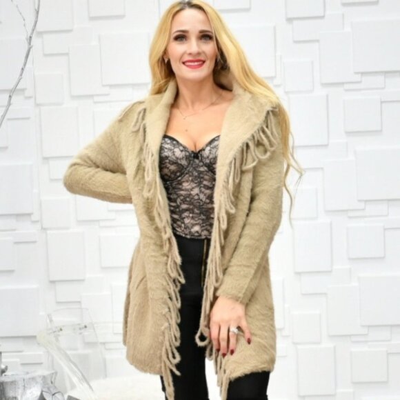 SO SOFT Fuzzy open front fringe details sweater knit Cardigan tan - Picture 3 of 5